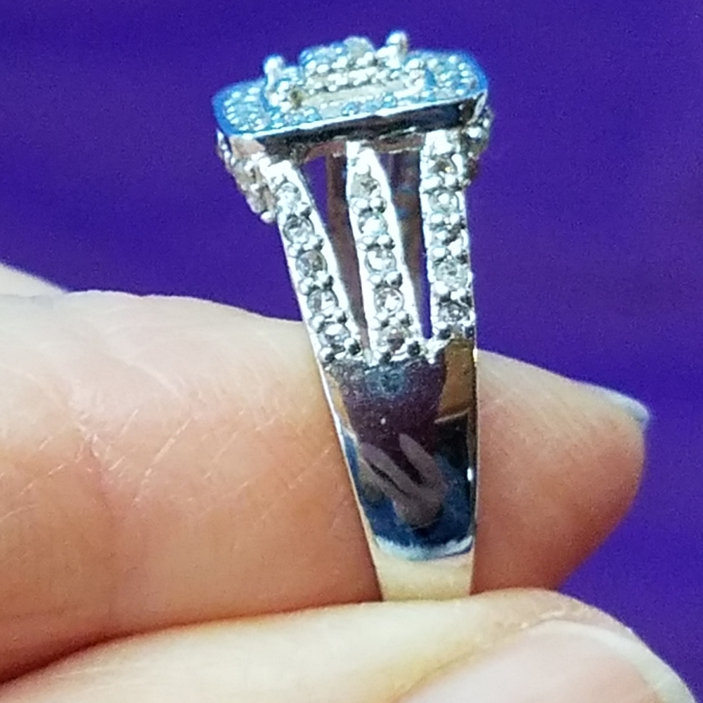 Diamond Cluster Ring - Picture 10 of 14